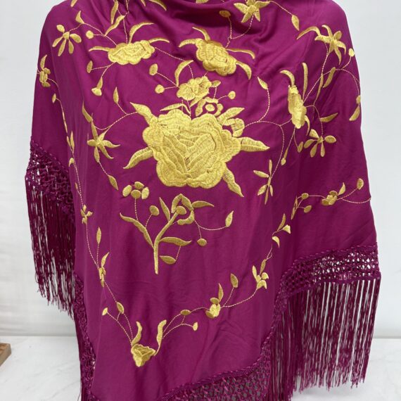 Mantón Buganvilla con una Rosa Dorada Borada.
